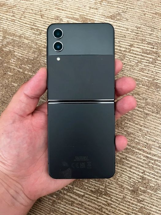 Samsung Z Flip 4 Bom Estado Mancha Ecrã