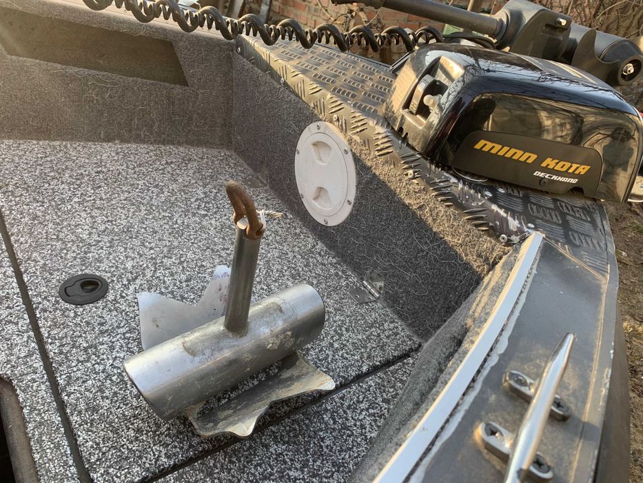 Катер FINVAL 470  з двигуном SUZUKI DF 70