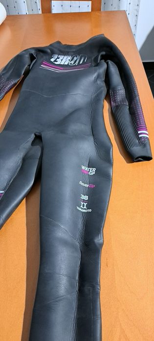 Fato neoprene Zerod como novo