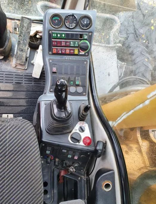 Liebherr A316 запчасти 900 904 912 914 312 316 318