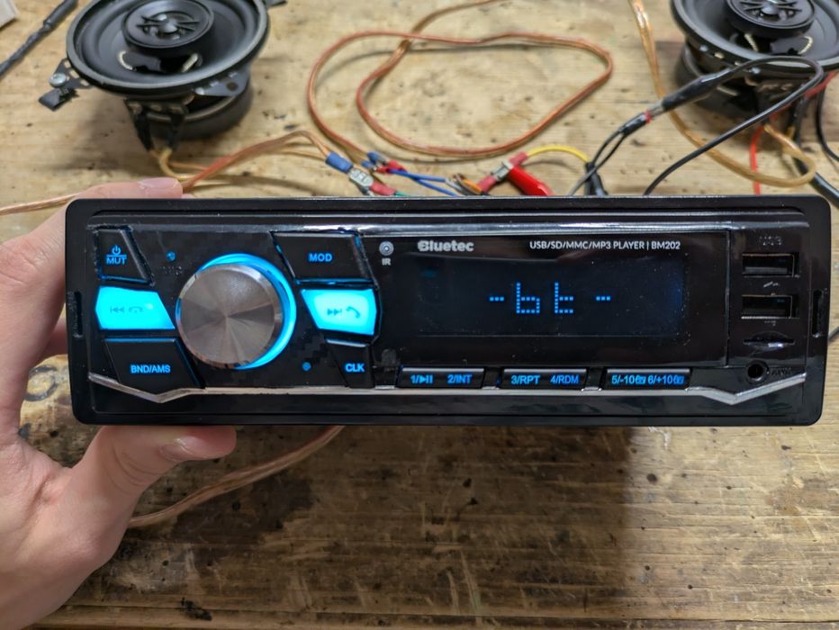 Radio samochodowe Bluetec BM202 + Głośniki