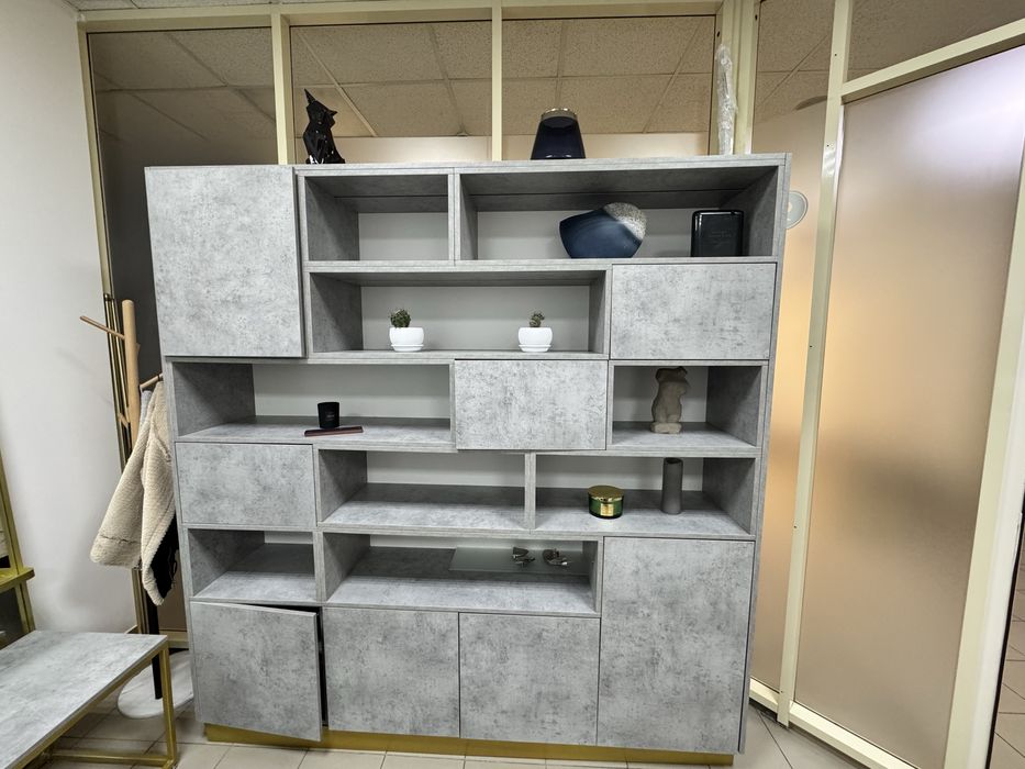 Продається стінка.