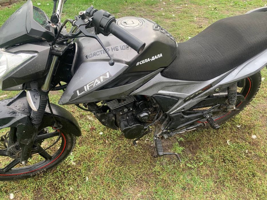 Продам мотоцкл Lifan 150 2 e.На документах.