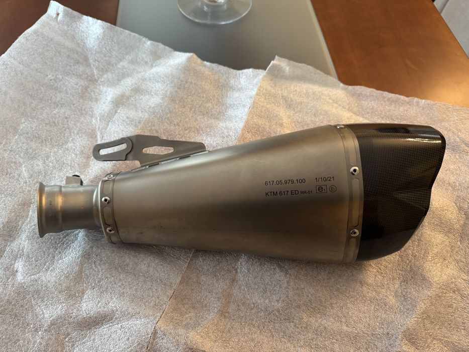 Ponteira Akrapovic nova para KTM Superduke 1290 R