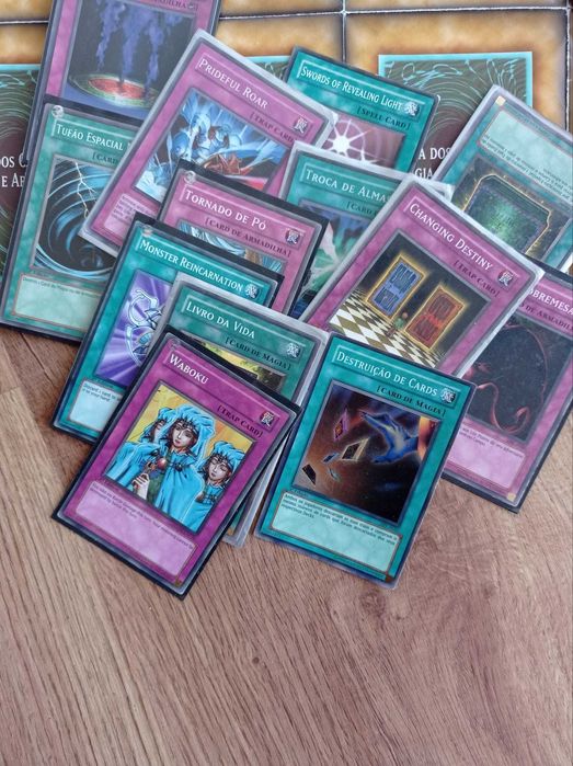 +50 Cartas Yu-Gi-Oh C/ raras