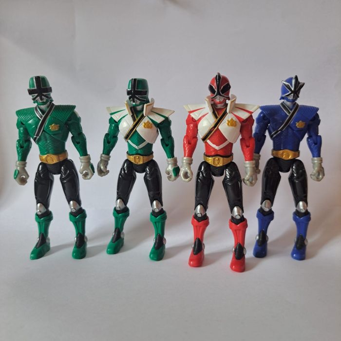 Bonecos Power Rangers