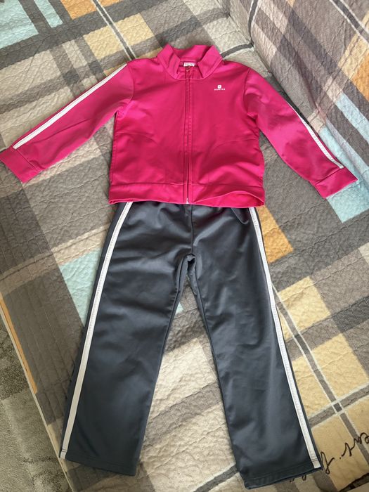 Спортивний костюм Decathlon 98-104р