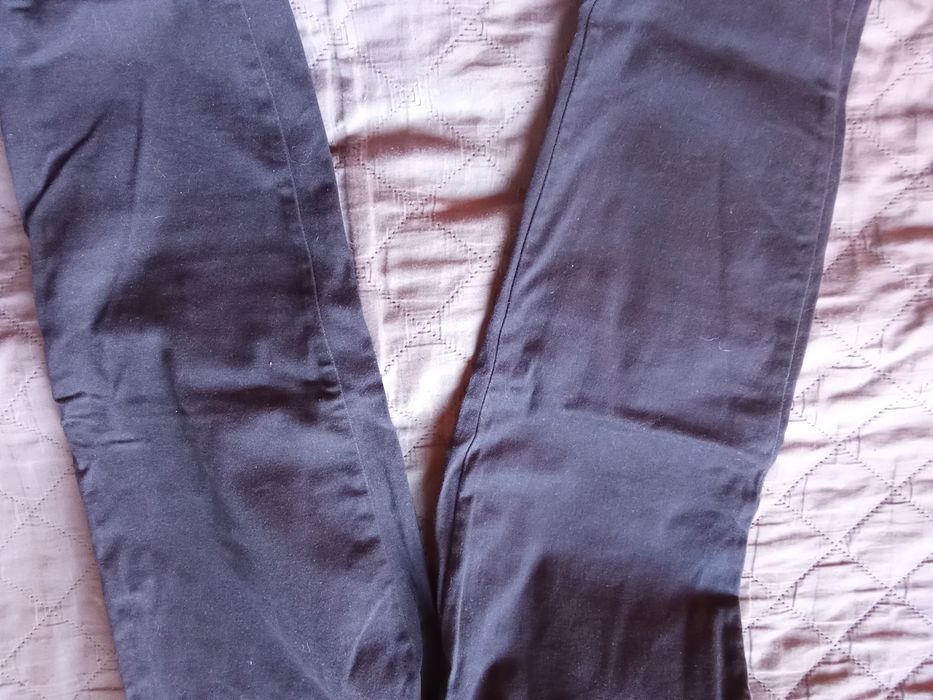 Spodnie chinos dla chłopca 140