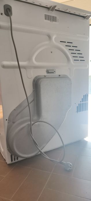 Máquina de Secar Roupa CANDY 8Kg – Como Nova!
