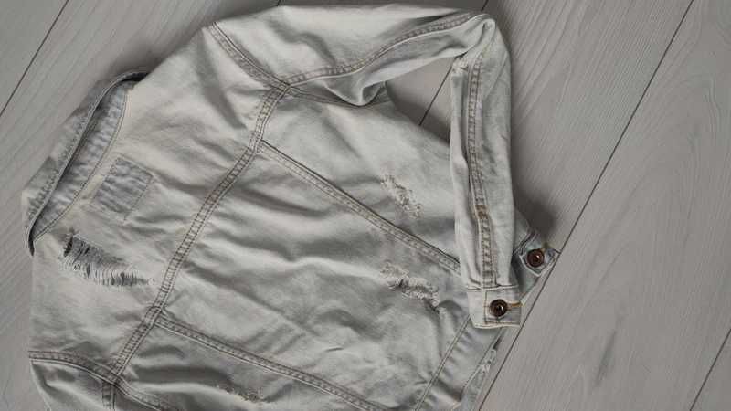 Błękitna jeansowa kurteczka z dziurami DENIM