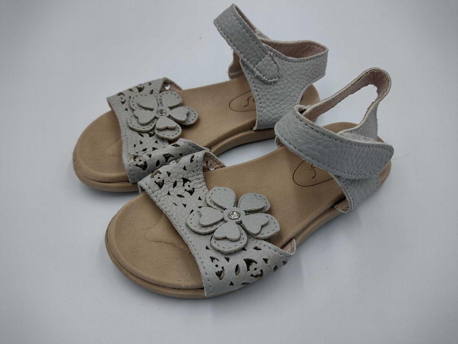 Sandały dziecięce – rozmiar 26