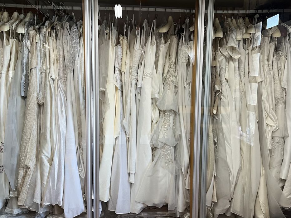 Lote 60 vestidos de Noiva