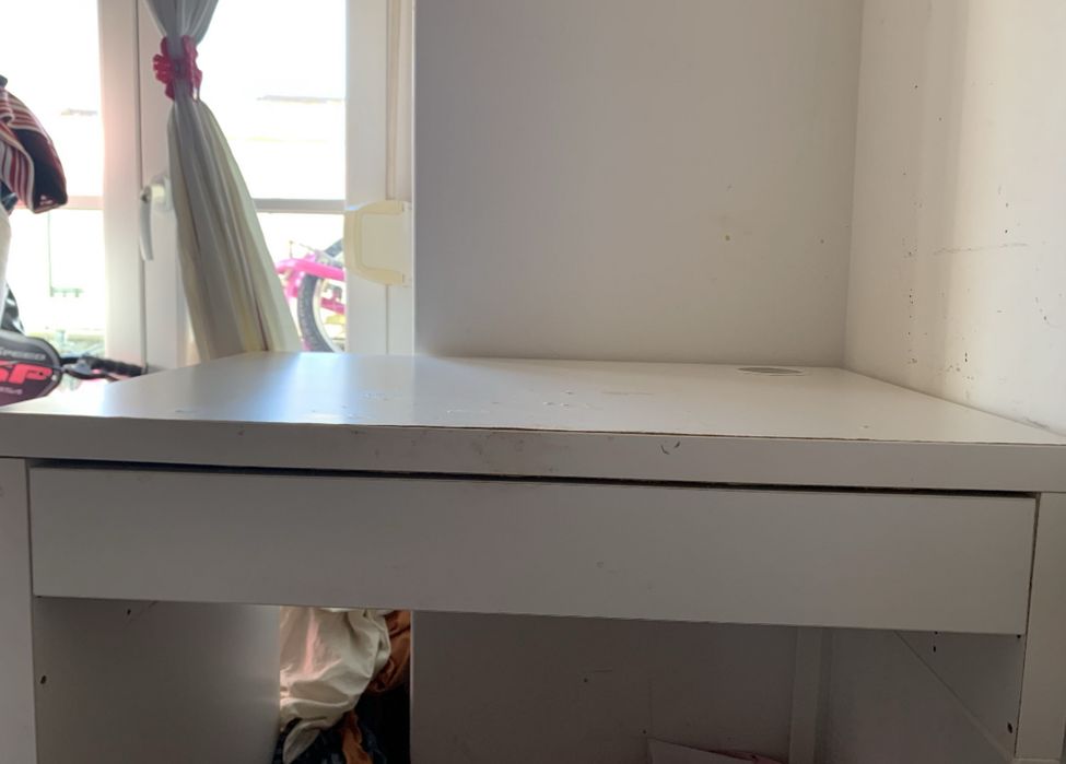 Secretaria ikea usada