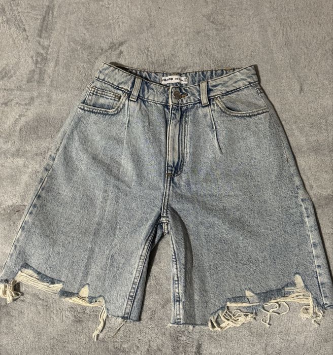 Джинсові шорти довгі