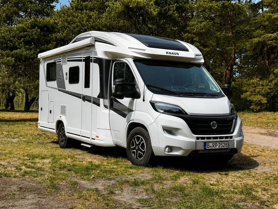 KNAUS Sky Wave  Knaus Sky Wave 650 MEG 60 Years – limitowana edycja 60-lecia KNAUS
