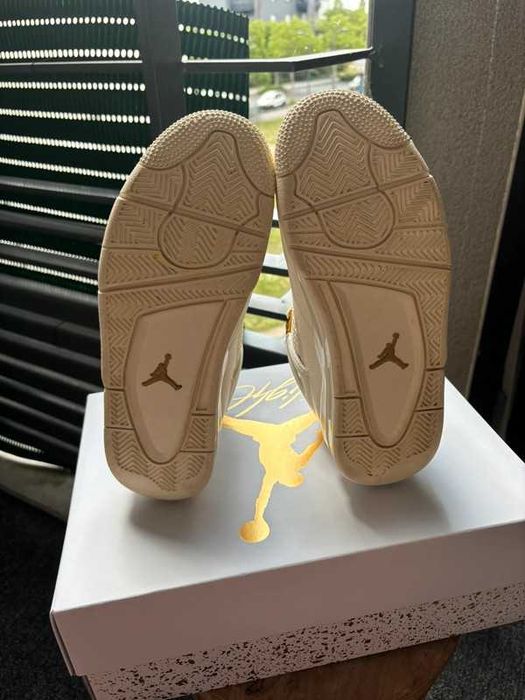 Jordan 4 Retro Metallic Gold r.40