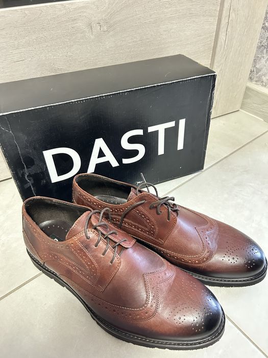 Шкіряні туфлі DASTI, розмір 43, нові
