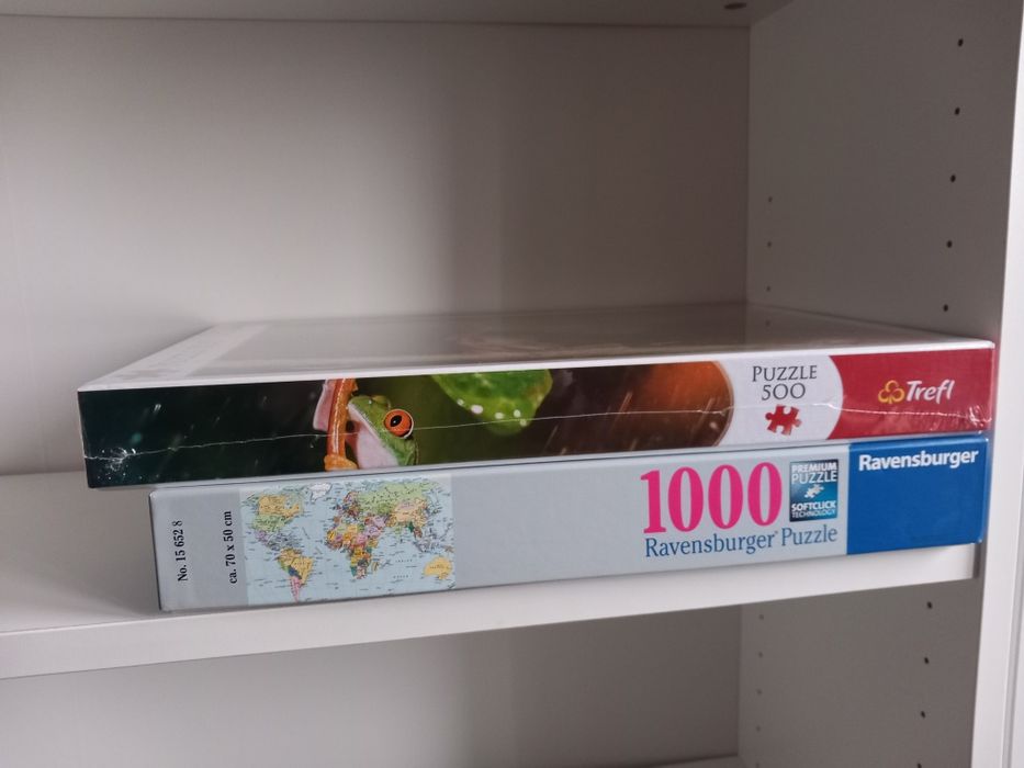 Puzzle mapa świata, żaba