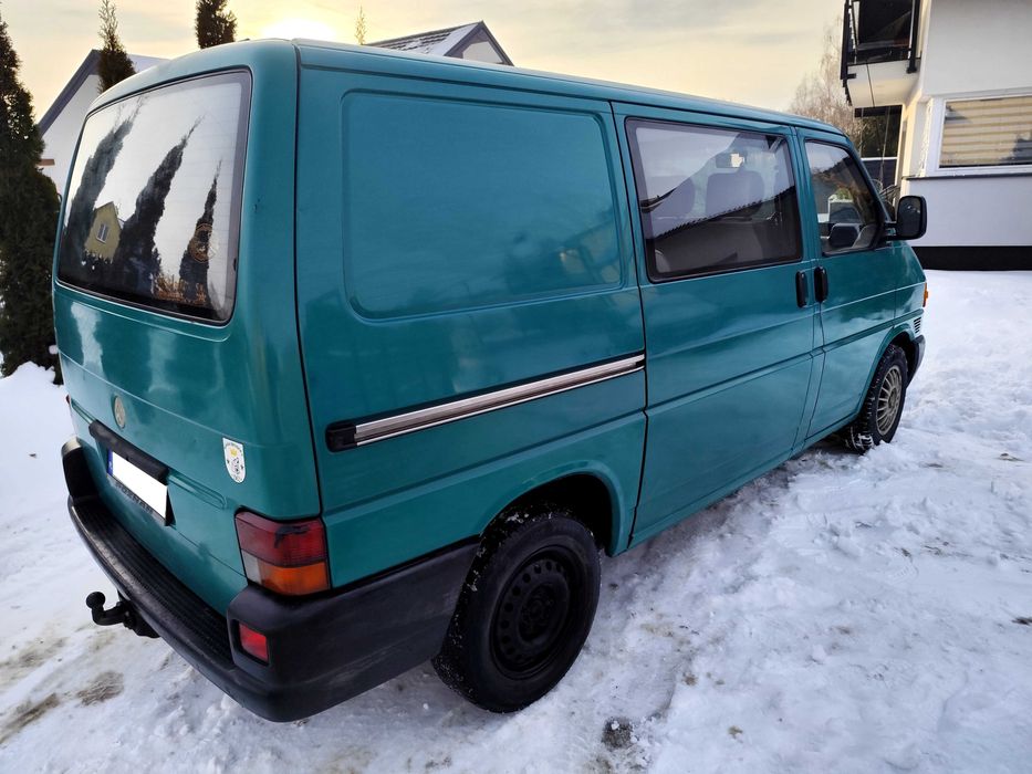 Volkswagen Transporter T4 2.4 D 6 Osobowe