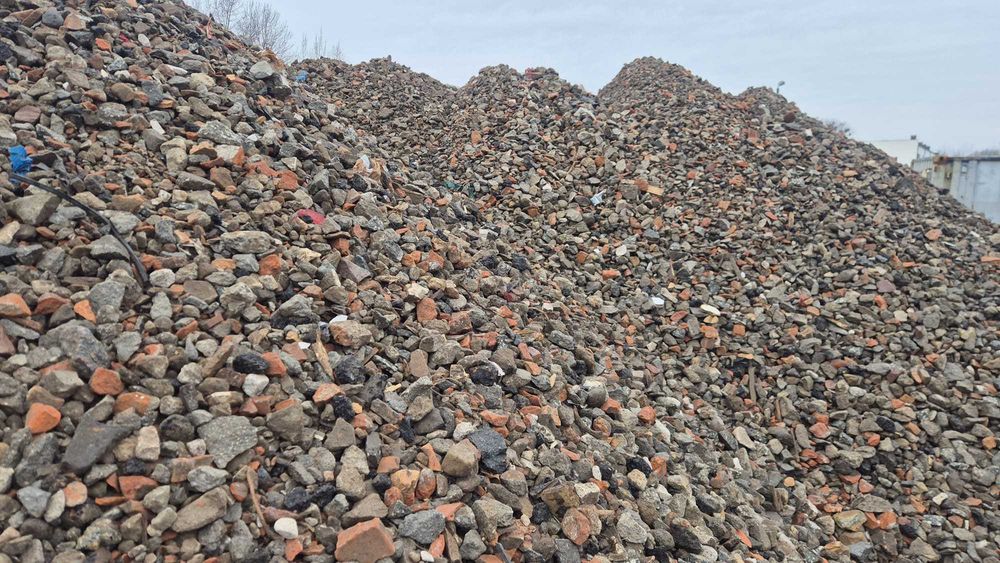 Destrukt Asfaltowy  Pofrez Asfalt Gruz Kruszywo  Transport