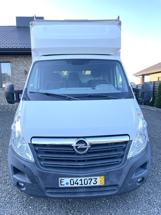 Свіжопригнаний Renault Master, Opel Movano