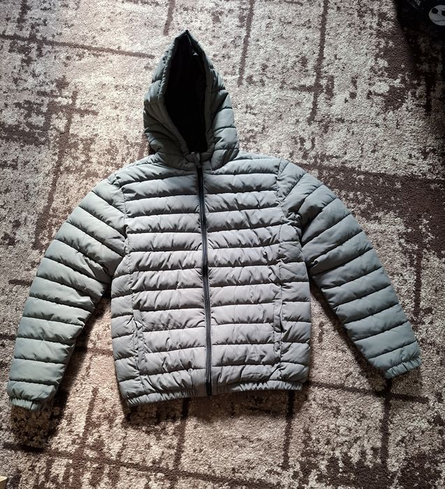 Нова куртка на хлопця холодна осінь-весна