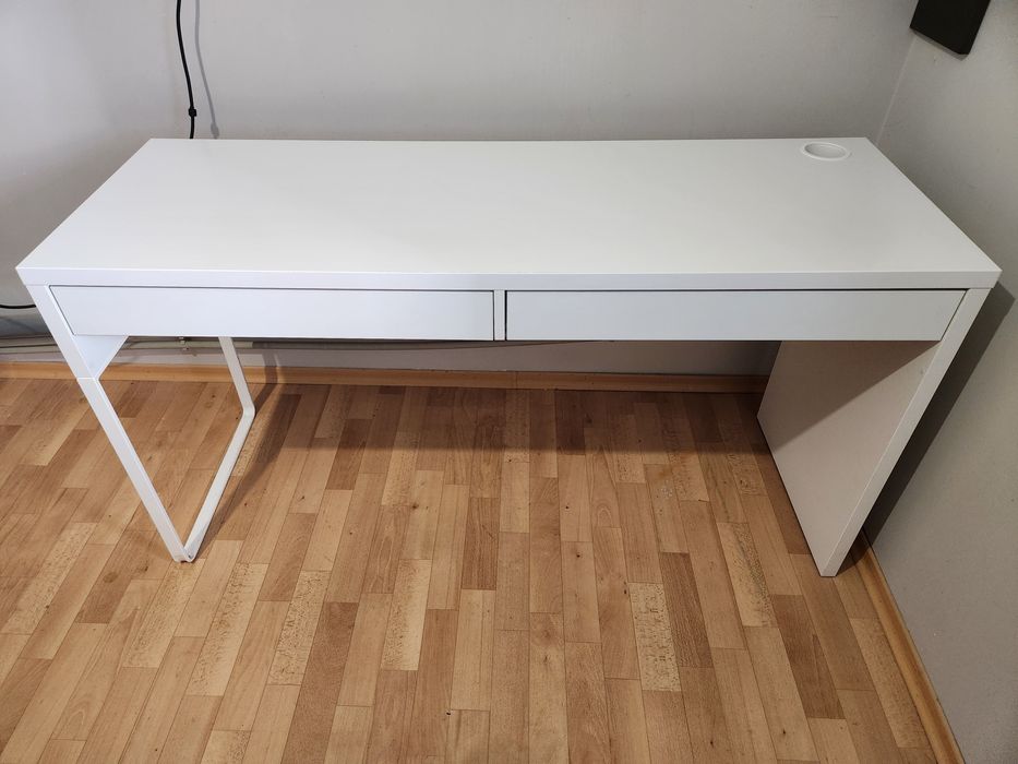 Стіл Ikea Micke білий