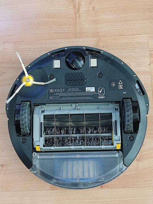 Aspirador Roomba Romba IRobot 697 controlo pelo telemóvel