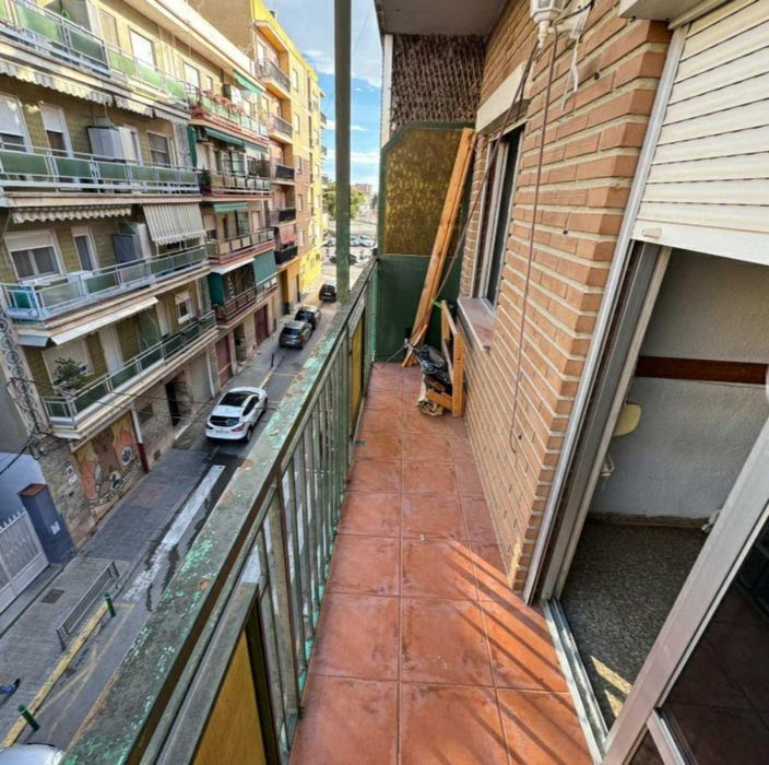 Продам  4 кім. квартиру Валенсія Іспанія Испания Валенсия