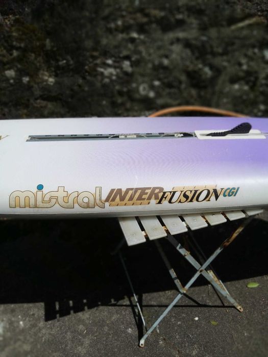material diverso de windsurf