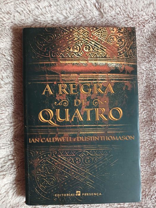 Livro a regra de quatro