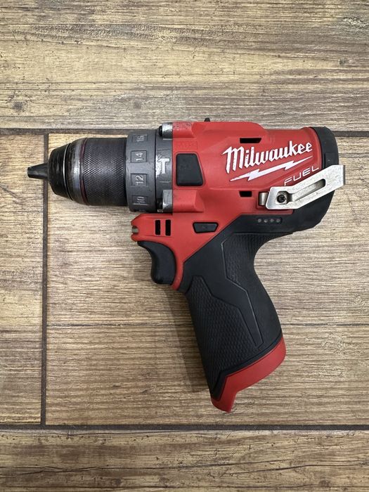Wiertarko-wkrętarka udarowa Milwaukee M12 FPD