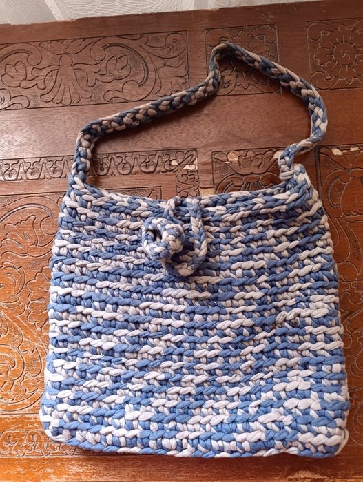 Vendo mala azul e cinza