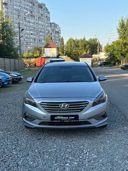 Hyundai Sonata 2.4.2016 год. Цена 7500$. Обслужена. Супер авто.