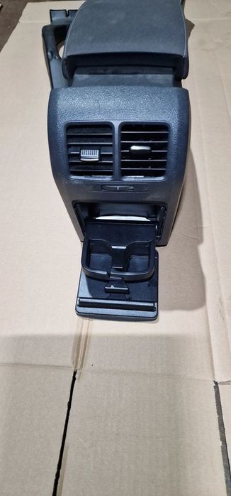 podłokietnik vw golf vi kompletny