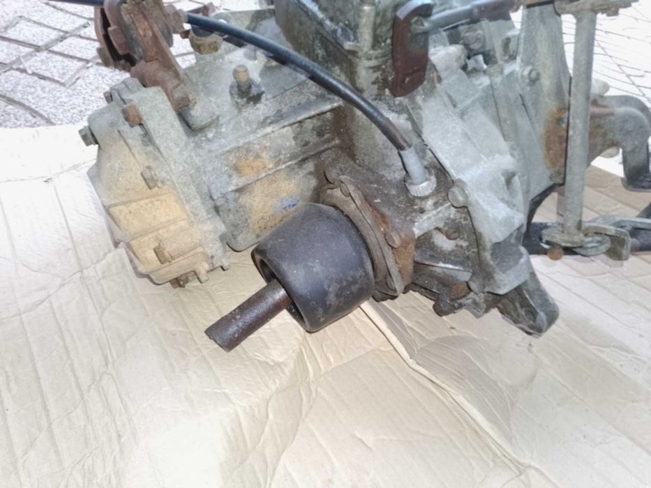 Clássicos Antigos Fiat 127 caixa 5