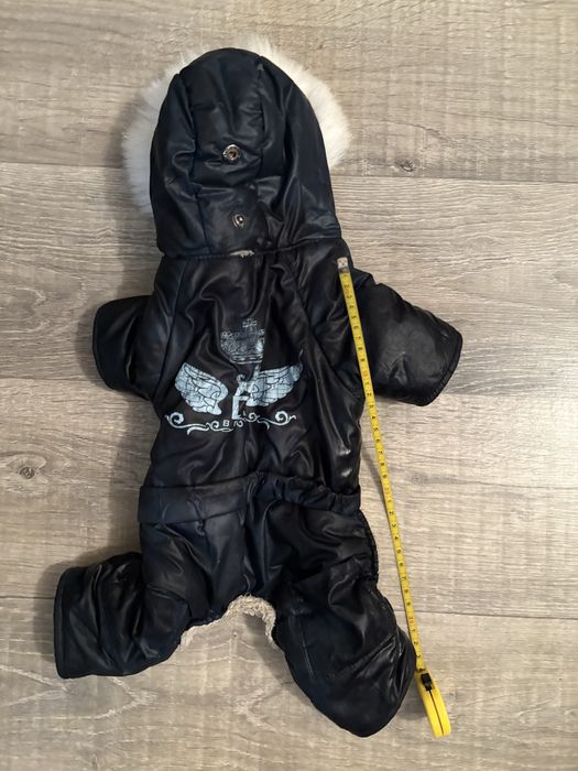 Продам зимний комбинезон для собаки