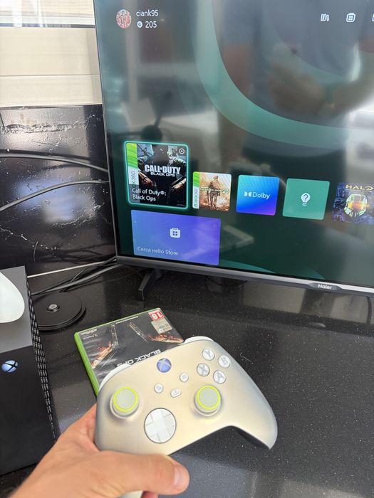 Xbox Series X 1TB 1000GB – Como Nova | Muitos Acessórios Incluídos
