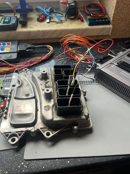 Naprawa- Klonowanie sterowników silnika - Naprawa Sterowników PDC VAG