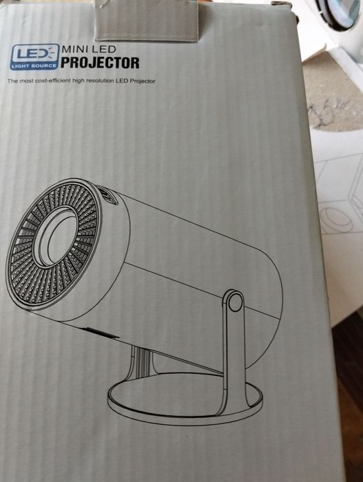 Projector novo dentro da caixa