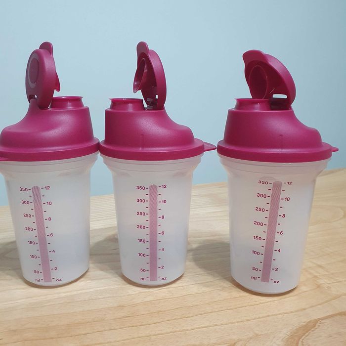 Tupperware shaker o pojemności 350ml.  sztuk 3 cena za szt.59zł