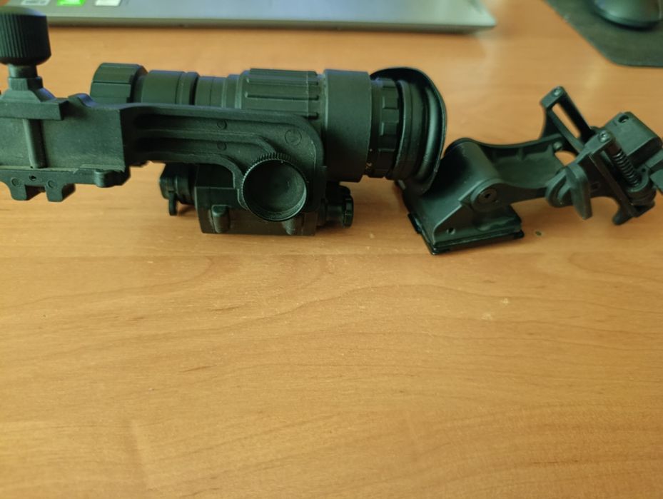 Прилад нічного бачення