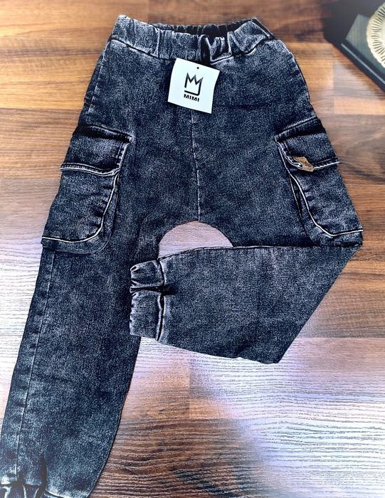 Spodnie chłopięce grafitowe od MIMI