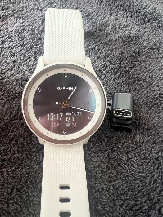 Годинник Garmin Vívoactive Sport