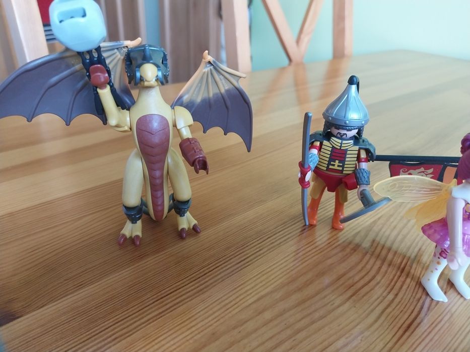 Playmobile figurki (14) i zestawy