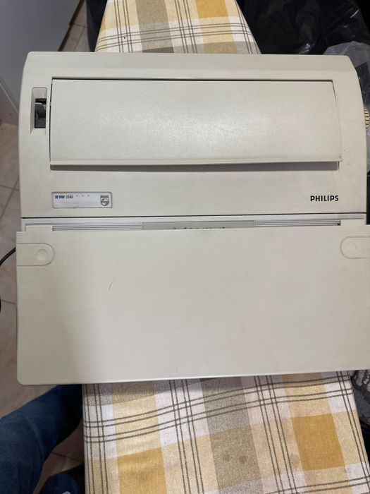 Máquina de escrever elétrica