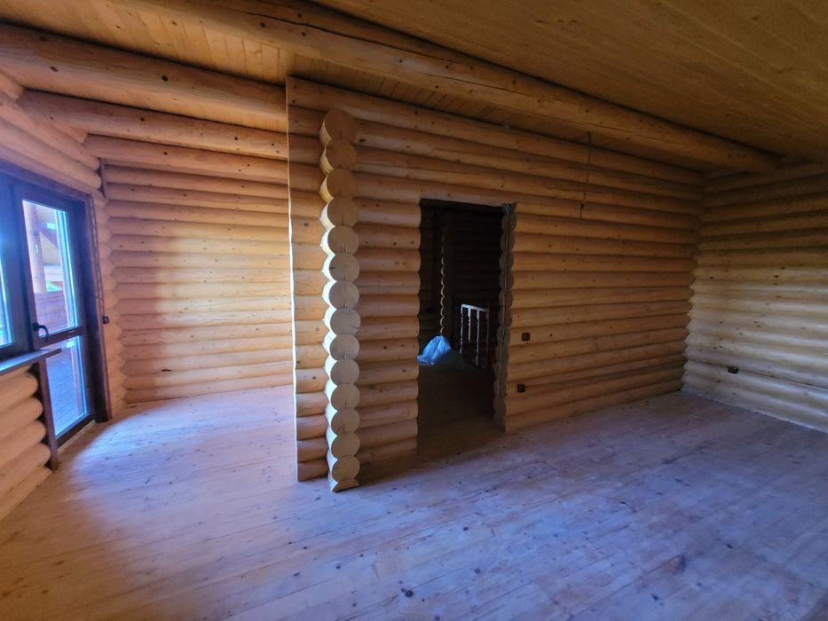 Будинок з дерева,новий у мальовничомуі затишному районі ,краєвид 10з10