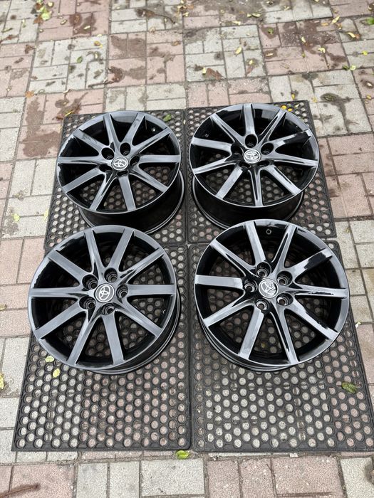 Диски оригінал toyota camry 70 chr avalon lexus es is gs r17 5-114,3