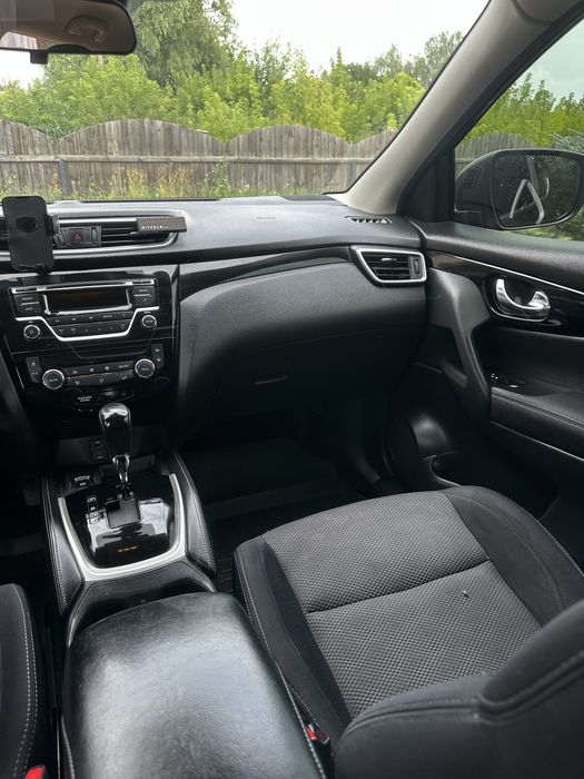 Nissan Qashqai  2017 року від власника , куплений в салоні