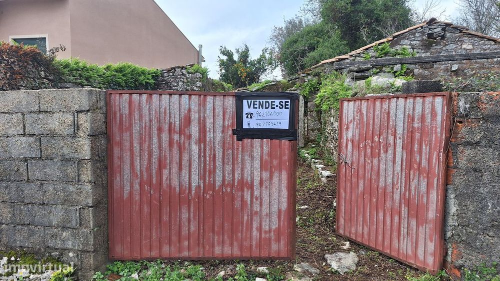 Lote terreno com Casa de Fachada em Pedra — Degracias E Pombalinho, Coimbra